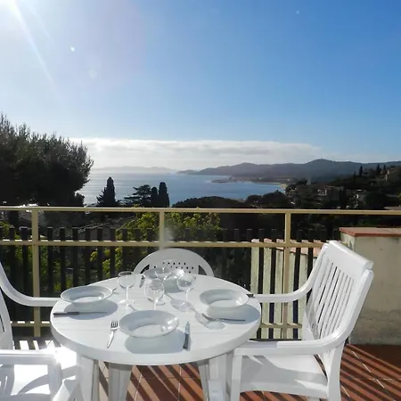 Apartment Le Lavandou, 2 Pieces, 4 Personnes - Fr-1-251-623 *